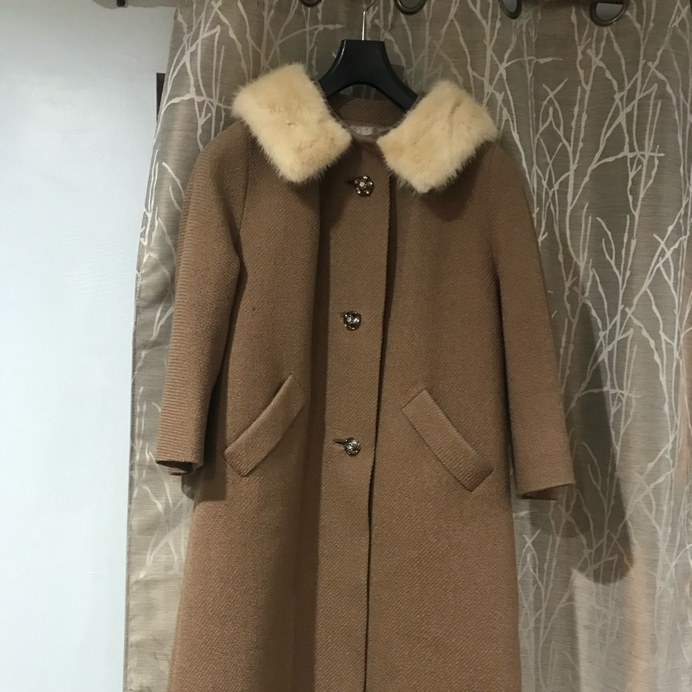 Camel colored Winter Coat with Fur trim